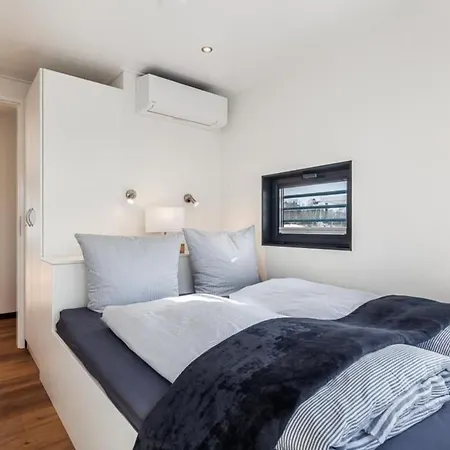 Πλωτό κατάλυμα Hausboot Am - Lp8 *